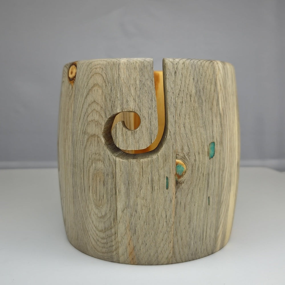Jerry Ertle One-of-a-Kind Wood Yarn Bowl – Beetle Kill Pine #152