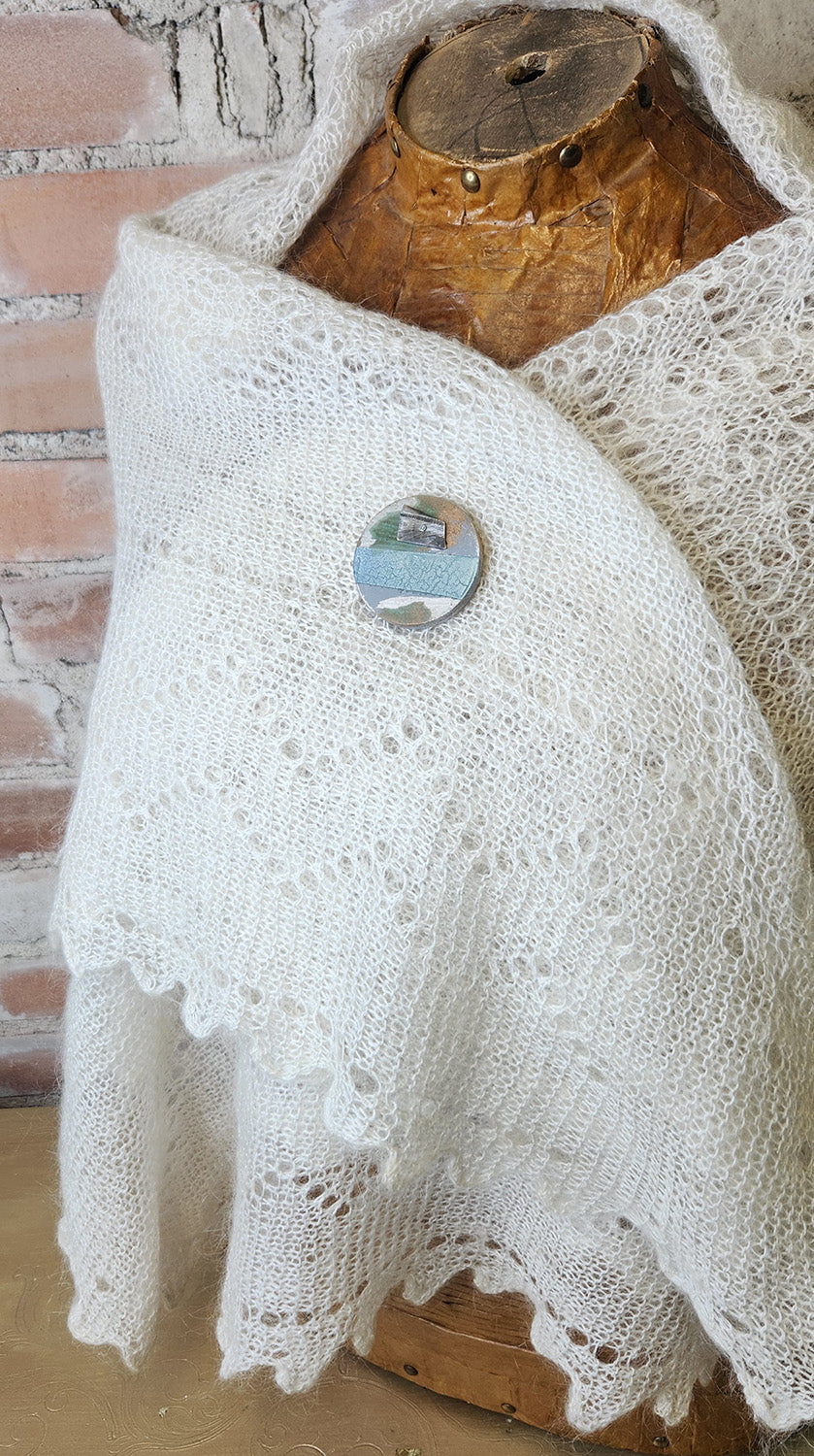 Magnetic Shawl Pin One of a Kind- Circle 8