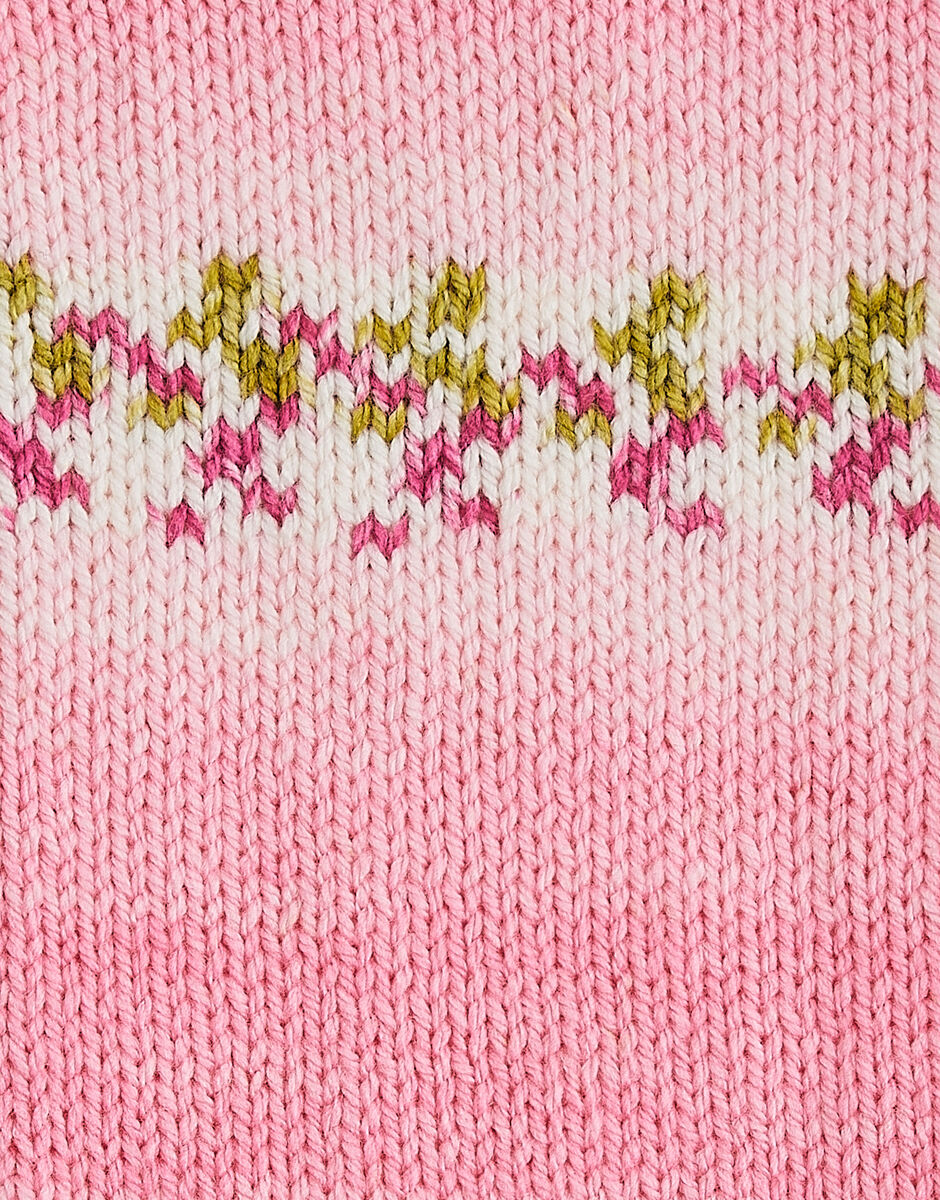 A pink swatch of Hayfield Blossom Chunky yarn