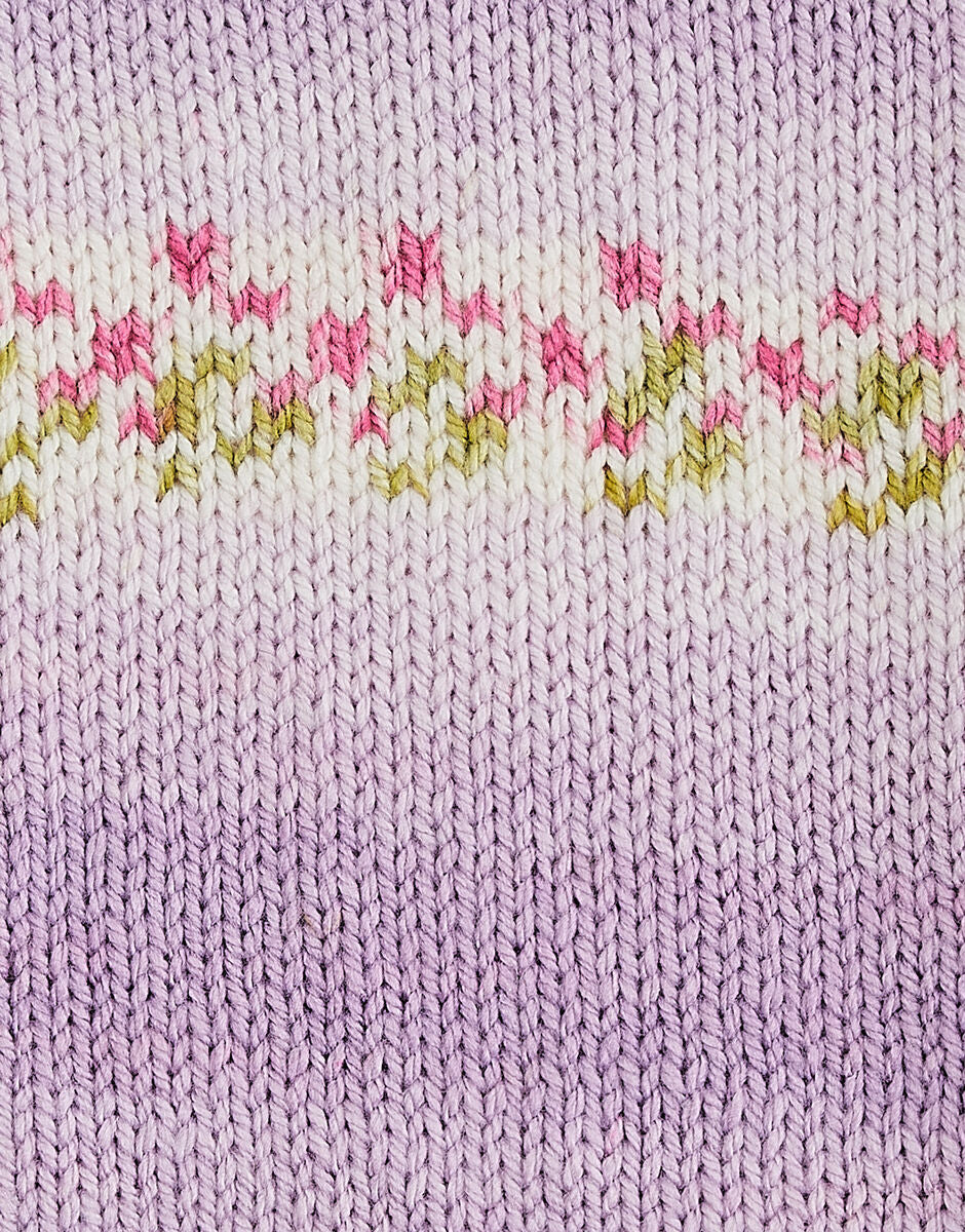 A lavendar  swatch of Hayfield Blossom Chunky yarn