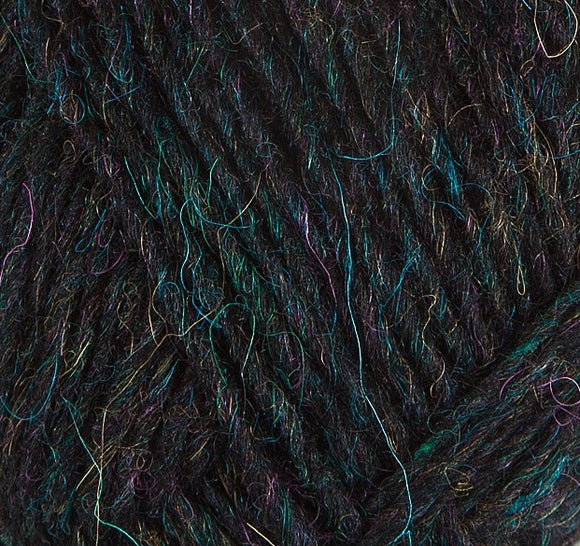 A close up photo of galaxy Istex Lettlopi yarn