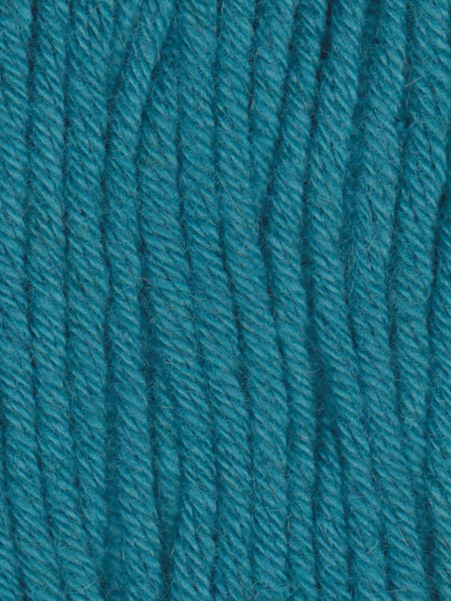 Close up photo of the Jody Long Summer Delight teal colored yarn