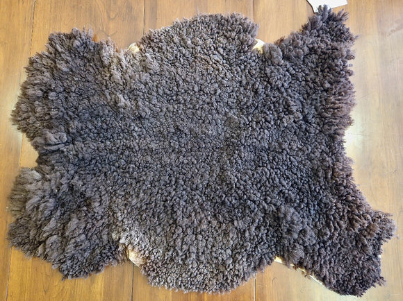 3155 Bark Tanned Lamb's Pelt, Natural Dark Chocolate Brown, BLXTeeswater