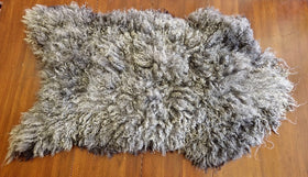 3152 Bark Tanned Ram's Pelt, Natural Silver, BLXTeeswater