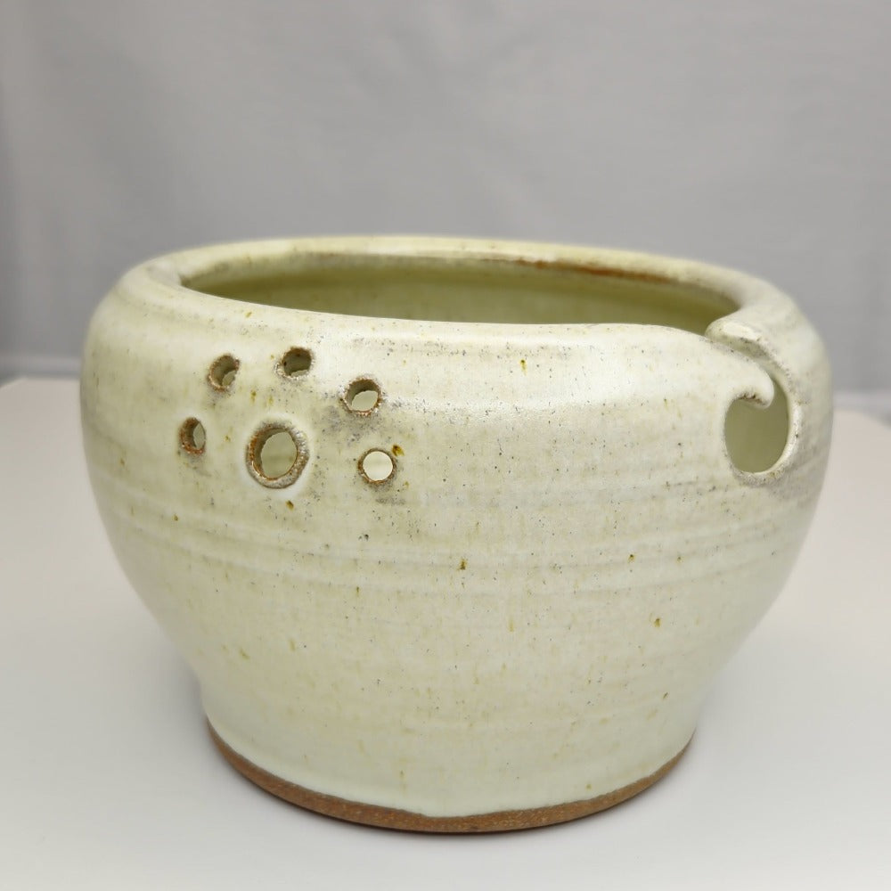 Muddy Mountain Pottery Yarn Bowl – Size 3, #36 color white