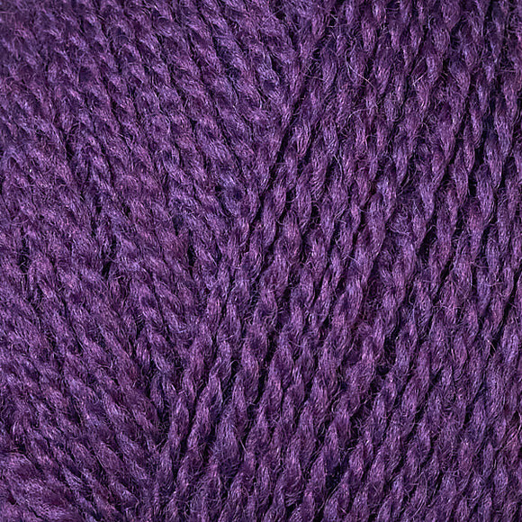 up close skein of lanas light yarn color purple