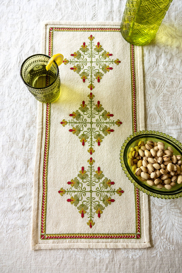 Avlea Folk Embroidery - Rhodora cross stitch kit