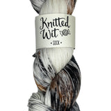 MULTICOLORED SKEIN OF YARN 