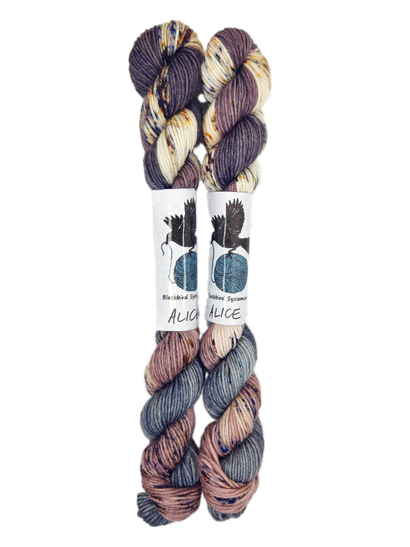 Blackbird Sycamore Fingering Mini Skein Yarn Color mauve grey white balck speckles