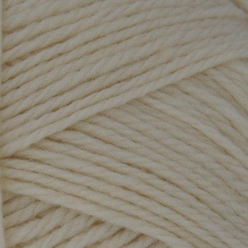 Upclose image of Nature Spun Wool Yarn in the color off-white
