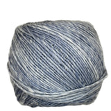 Grey ball of yarn 