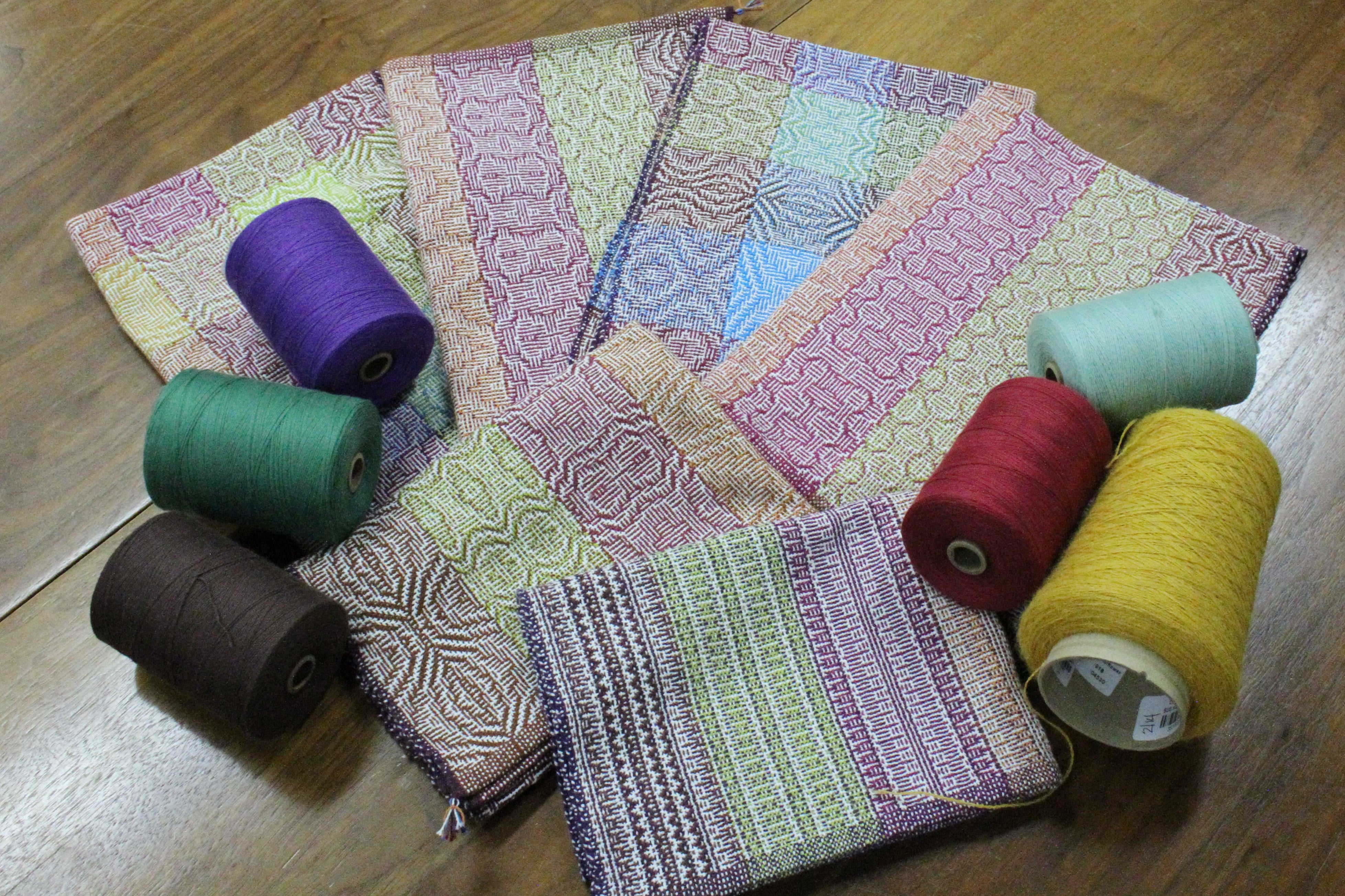 Weaving Overshot Towels - Hybrid Class with Towel Exchange: 2/12, 2/26, 3/26, 4/16, & 4/26/2025