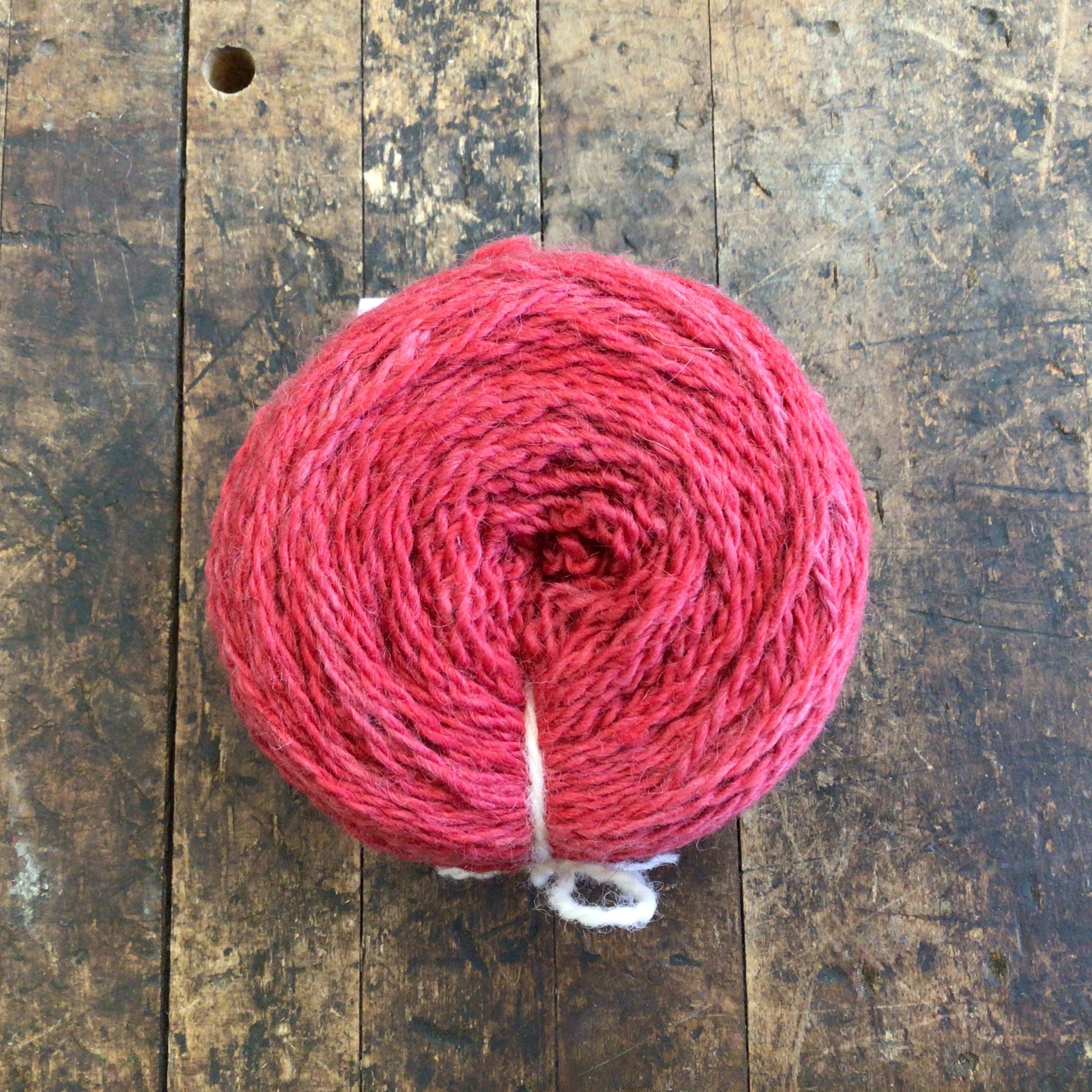 Tronstad Ranch Rambouillet 2 Ply Worsted Weight Yarn - Fire Engine Red