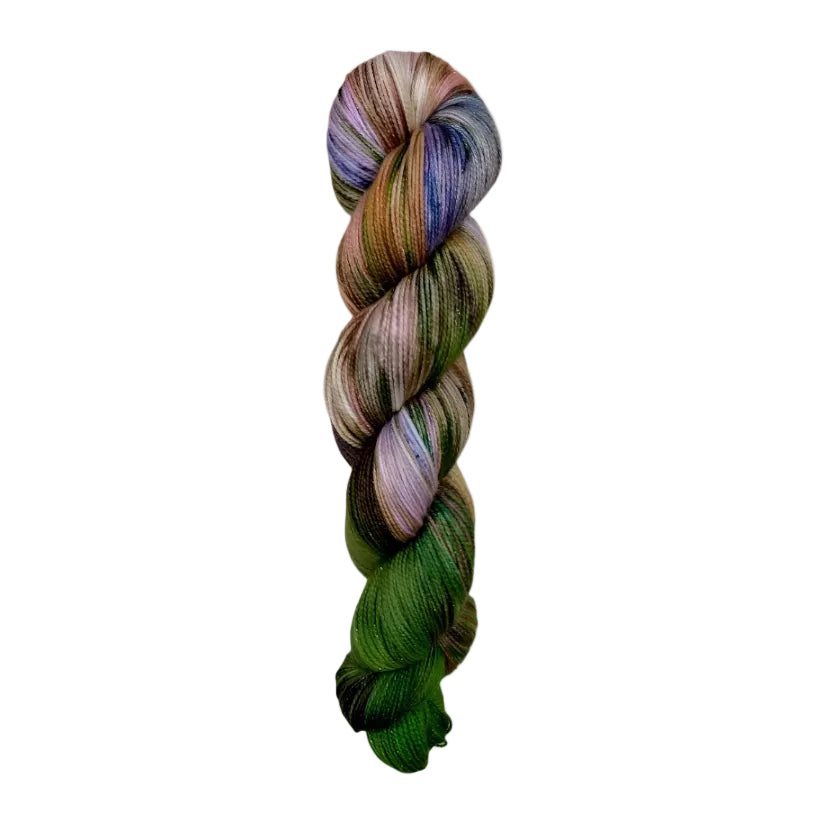Multie colored skein of yarn