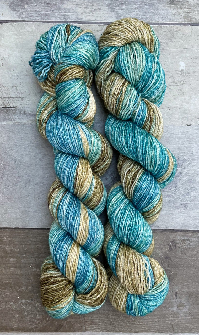 Polka Dot Sheep Striata Gradient yarn color blue and tan