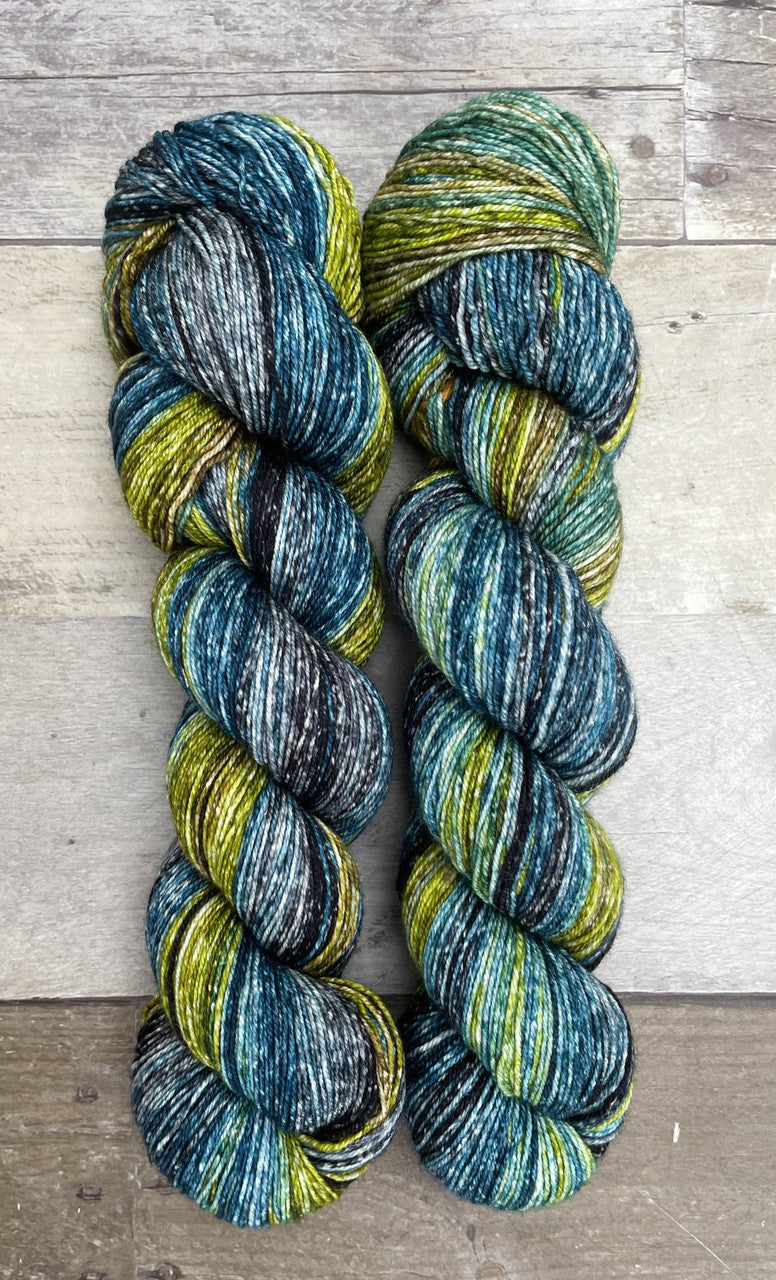 Polka Dot Sheep Striata Gradient yarn color blue and green
