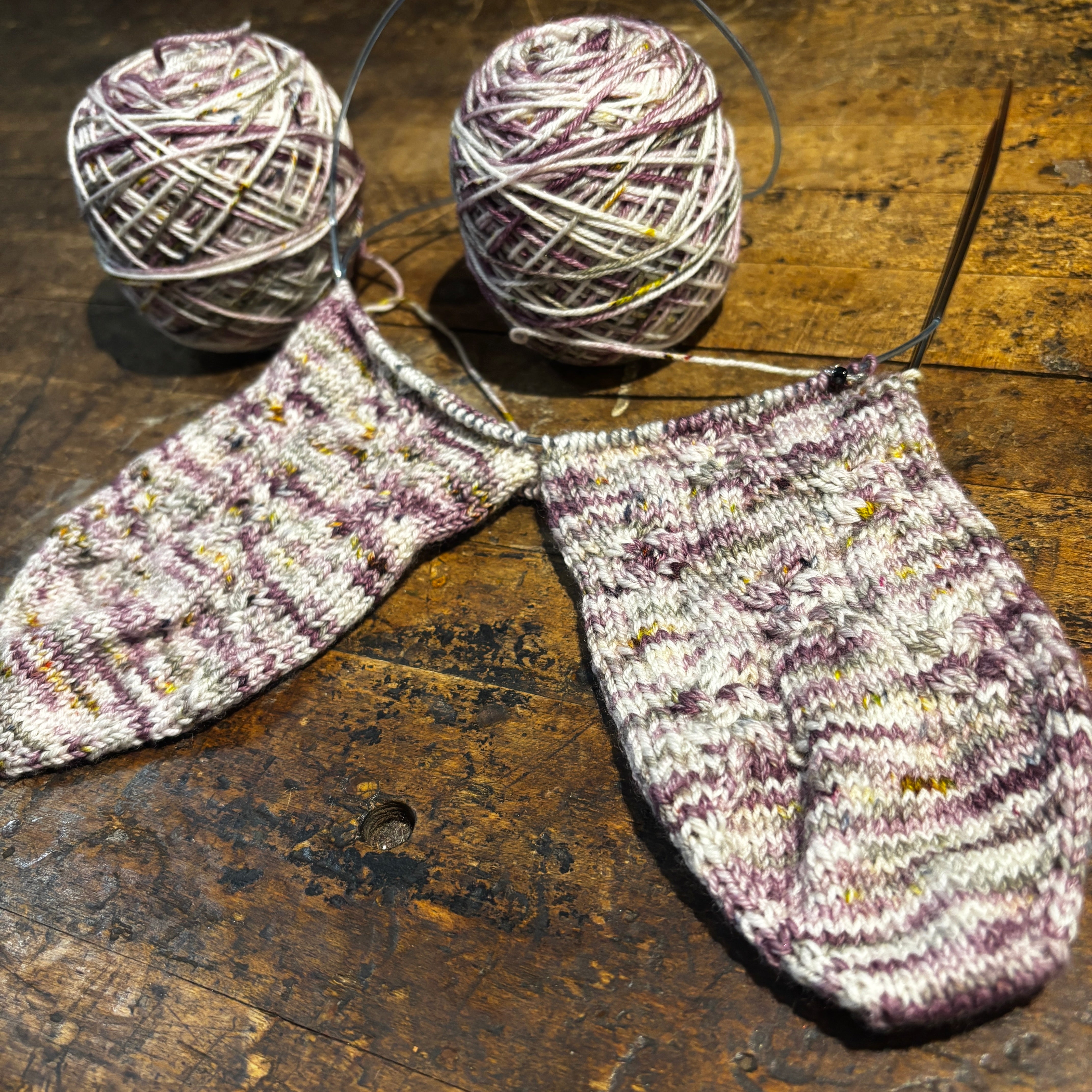 Toe Up Two-at-a-Time Magic Loop Socks Class – September/October 2025