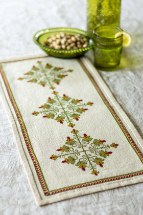 Avlea Folk Embroidery - Rhodora cross stitch kit