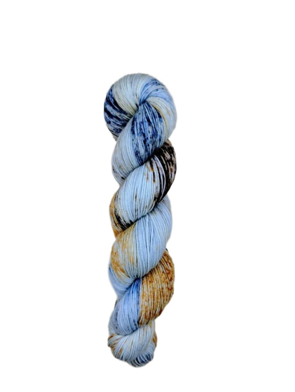 Blackbird Sycamore Fingering Mini Skein Yarn Color blue orange brown speckles