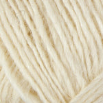 A close up photo of white Istex Lettlopi yarn