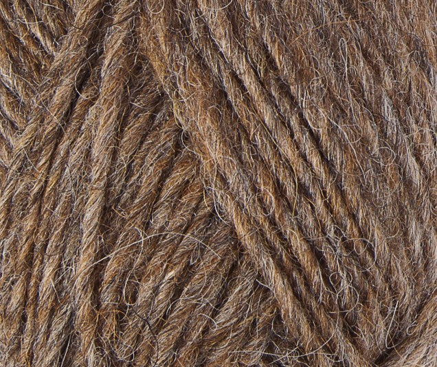 A close up photo of brown Istex Lettlopi yarn