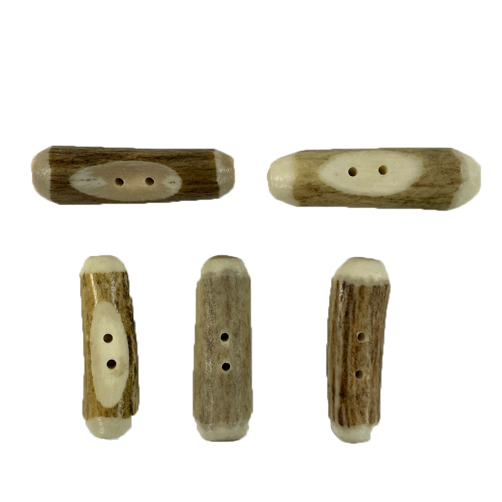 An antler toggle button