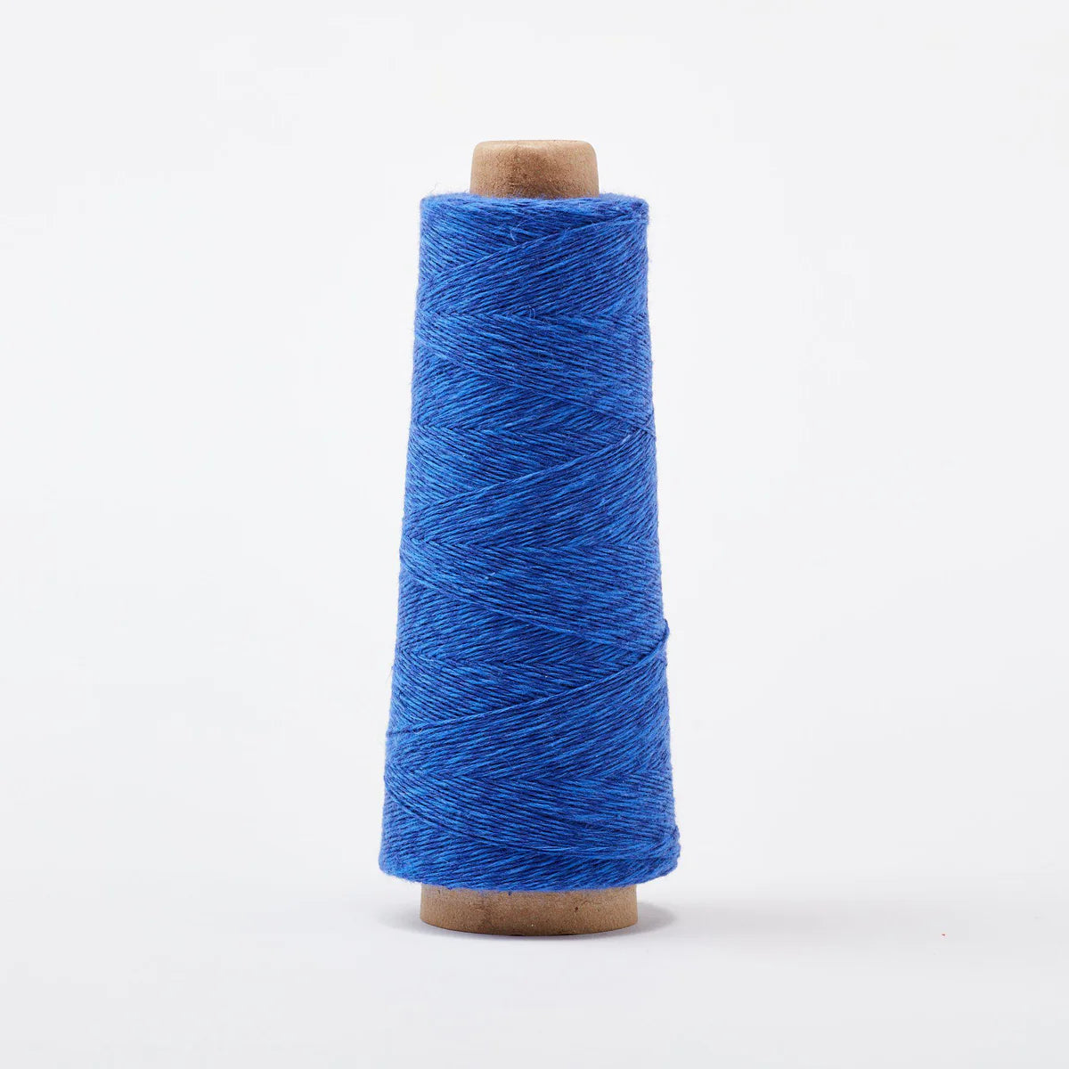 Gist Duet cotton linen yarn color Santorini (bright royal blue)