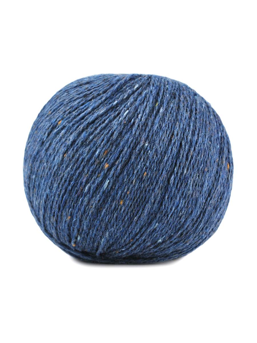 Jody Long Alba yarn color light blue
