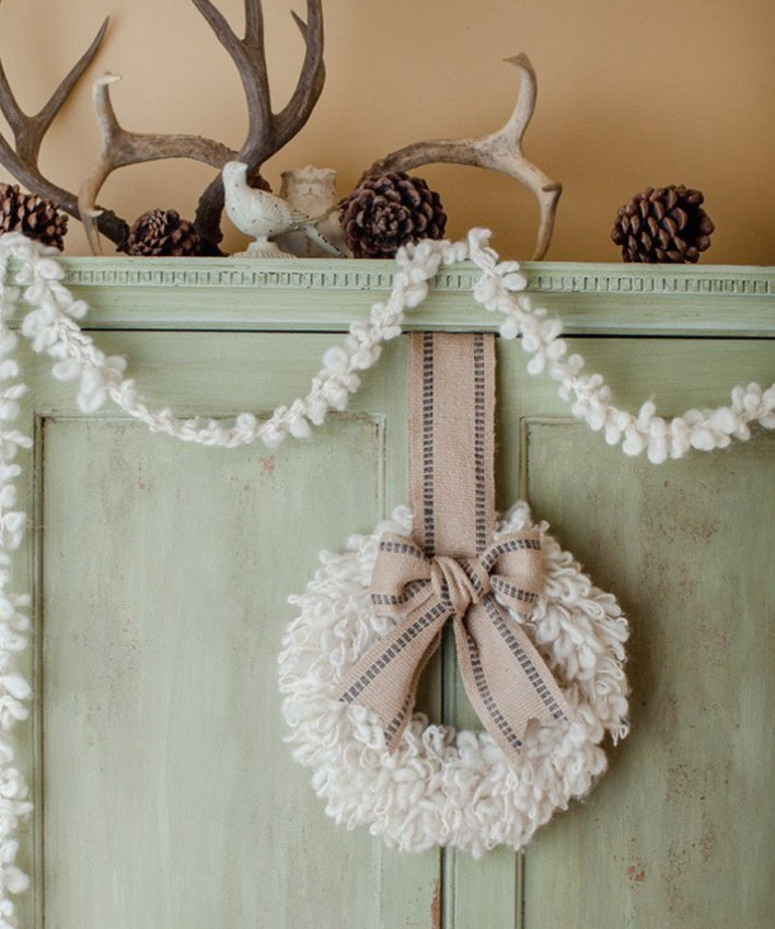 Knitted wreath and garland