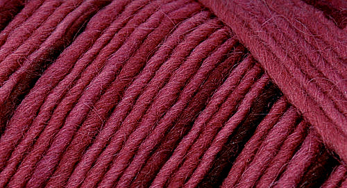 Brown Sheep Co. Lamb's Pride Yarn color Wine Splash