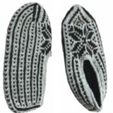 A pattern for knitted slippers