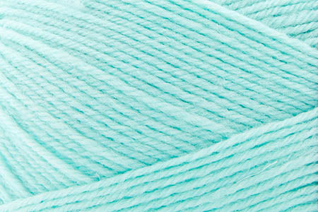 Universal Yarn Uni Merino yarn color mint