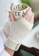 Woman wearing fingerless mitts